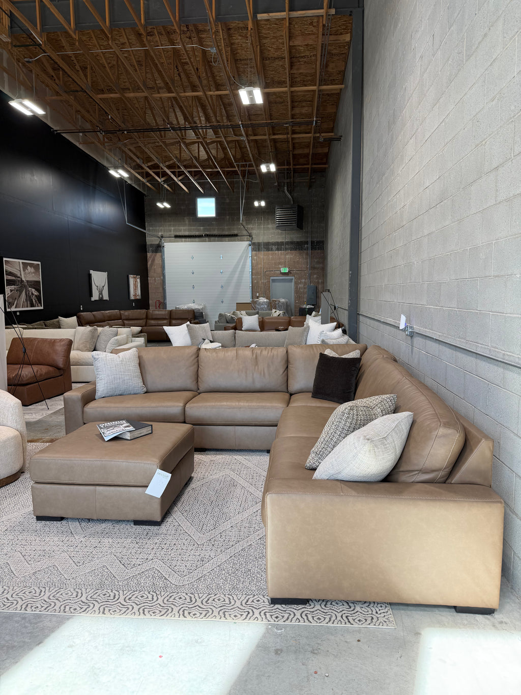 Veronella 5pc Modular Leather Sectional