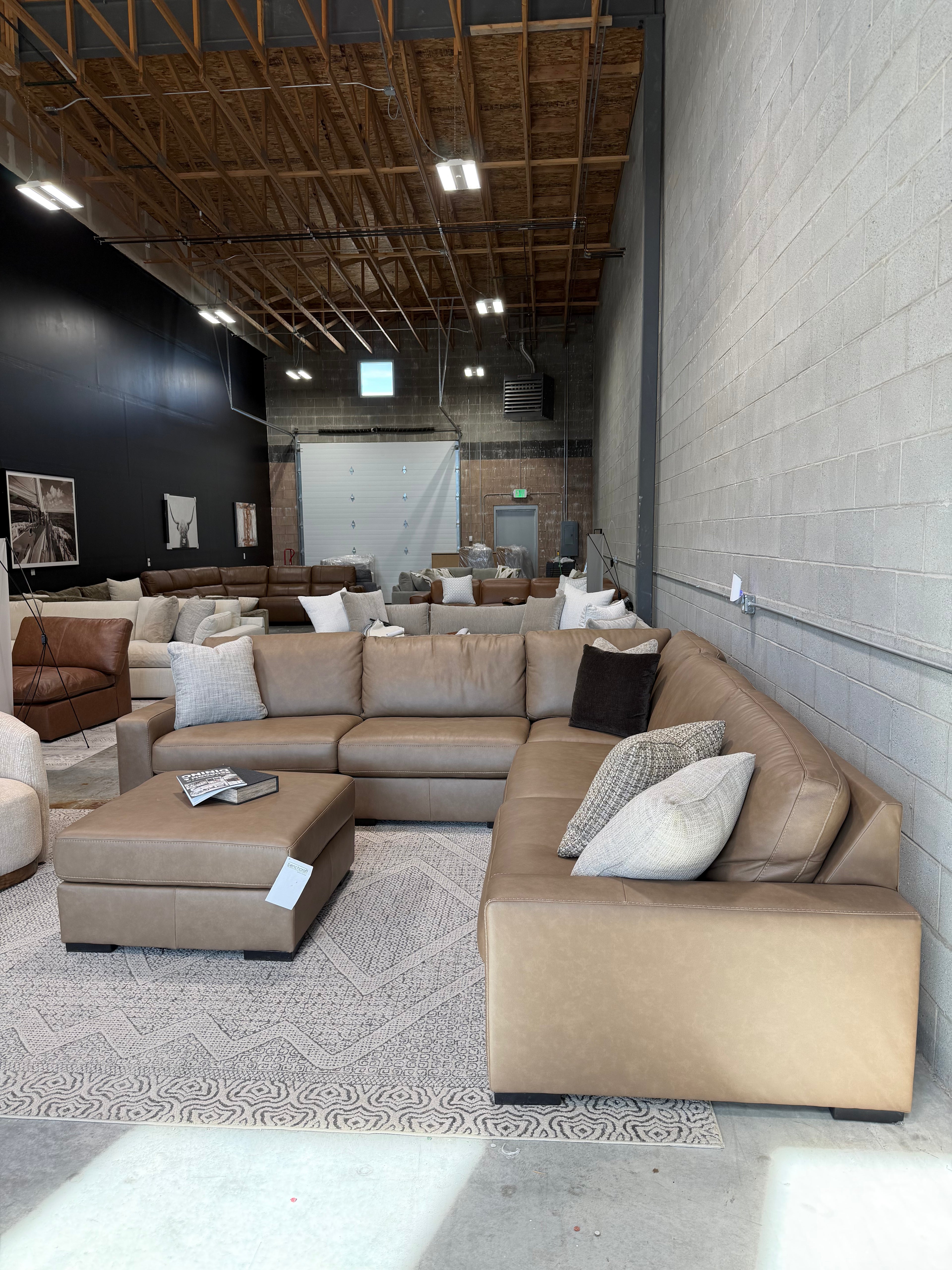 Veronella 5pc Modular Leather Sectional
